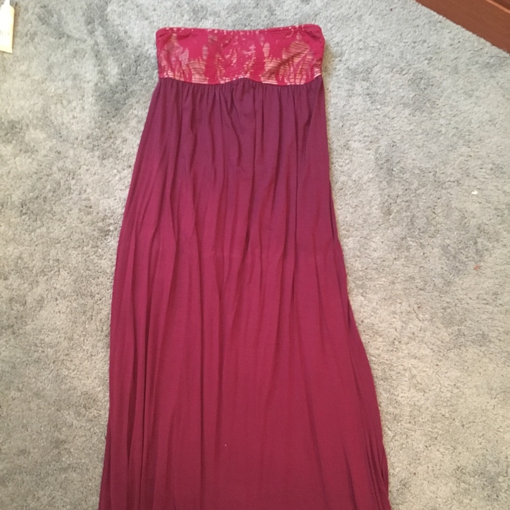 Long maroon maxi dress